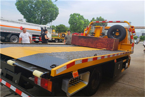 蒙城附近拖车电话号码服务